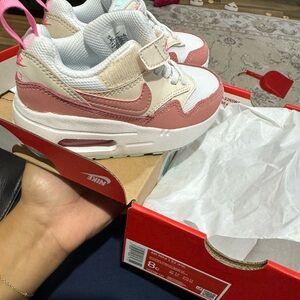 Worn once time, Nike air max’s